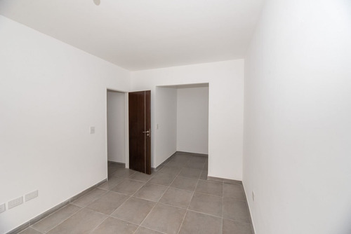 Imagen 8 de 15 de Departamento En Venta En Canning