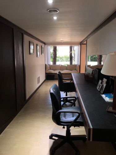 Espectacular Casa En Alquiler. Zona Exclusiva Mtz