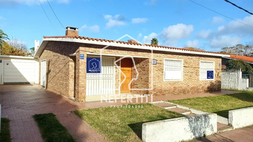 Venta Casa 3 Dormitorios A 200 Metros Del Mar!!