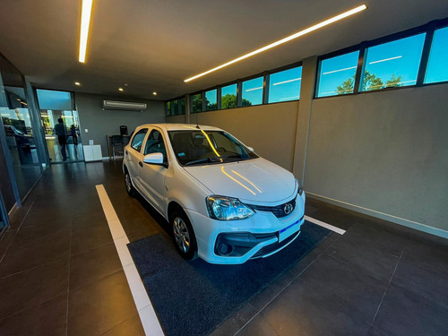 Toyota Etios 1.5 X 6mt My19