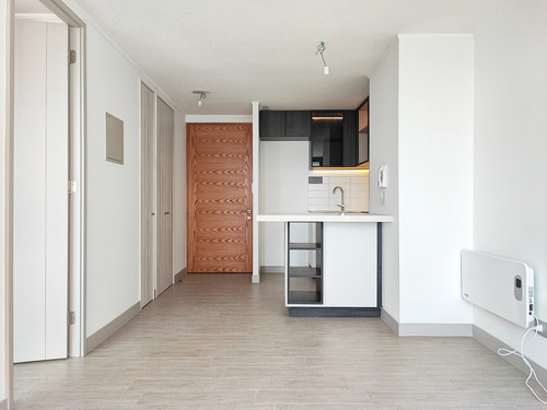 Edificio Av. Irarrázaval (1 Est. 1 Bod.) Vista Poniente Pi