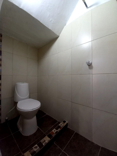 Se Vende Casa Bi Familiar Barrio Tomas Cipriano