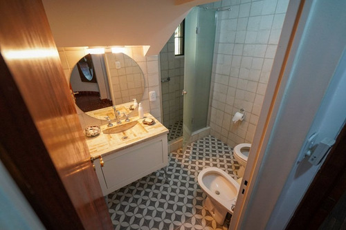 Imagen 13 de 30 de Venta , Casa Con Parque Y Pileta Parque Leloir, Ituzaingo