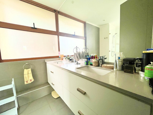 Venta Departamento Metro Los Dominicos / Las Condes
