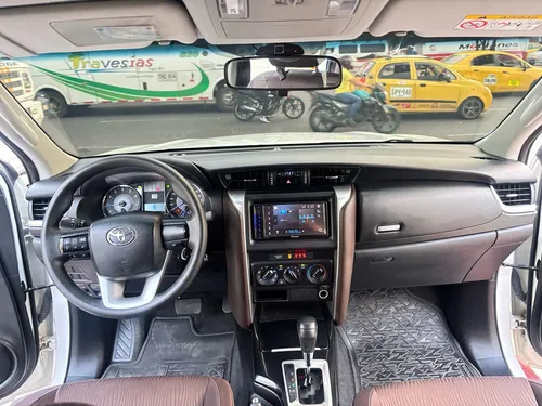 Toyota Fortuner Sw4 2.7 4x2 At