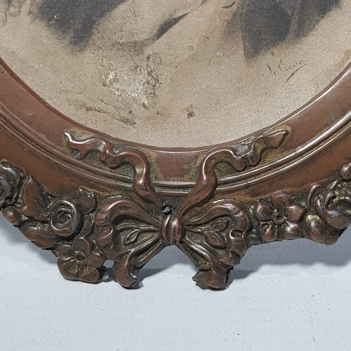 Imagen 4 de 5 de Antiguo Portarretrato Francés Bronce Sagrado Coraz Mag 59345