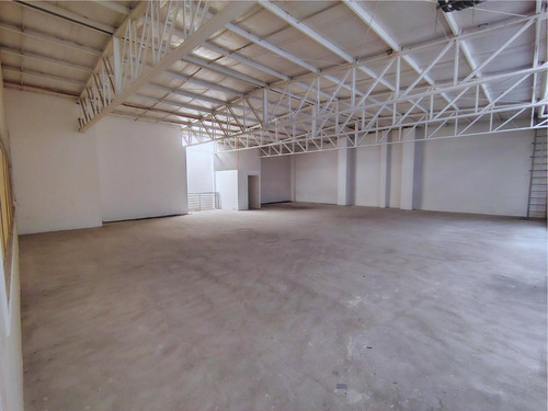 Bodega En Arriendo En Ñuñoa Vicuña Mackenna Con Matta 990m2