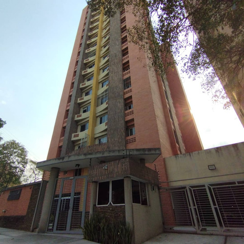 En Venta Apartamento En Las Chimeneas Valencia. 1834 Inmobiliaria Maggi