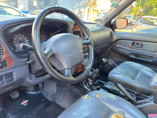Nissan Pathfinder 3.3 Se