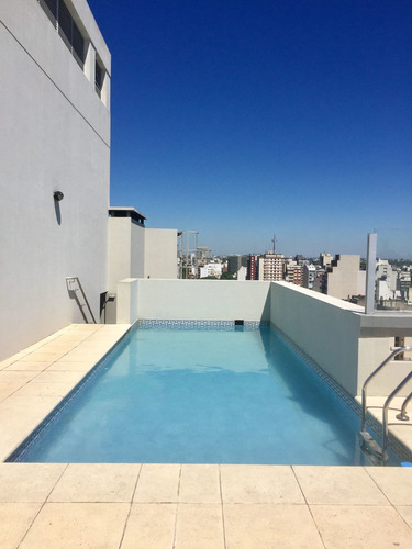 En Venta Villa Urquiza. 9° Frente. Pileta Parrilla