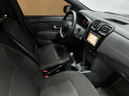 Renault Logan 1.6 Expression / Life +