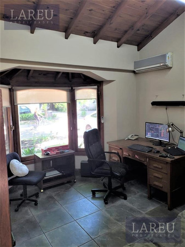Imagen 11 de 30 de Venta Casa - Barrio Boulevares