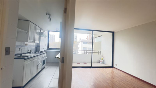 En Arriendo Hermoso Depto, Metro Eyzaguirre