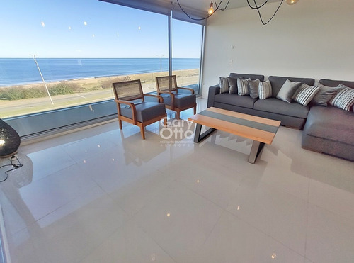 Imagen 3 de 30 de Penthouse Frente Al Mar, Categoría Y Exclusividad