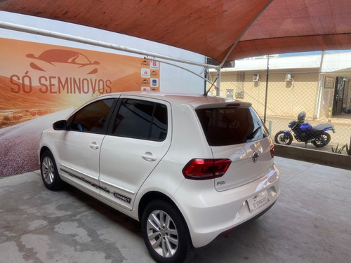 Volkswagen Fox 1.6 MSI Connect (Flex)