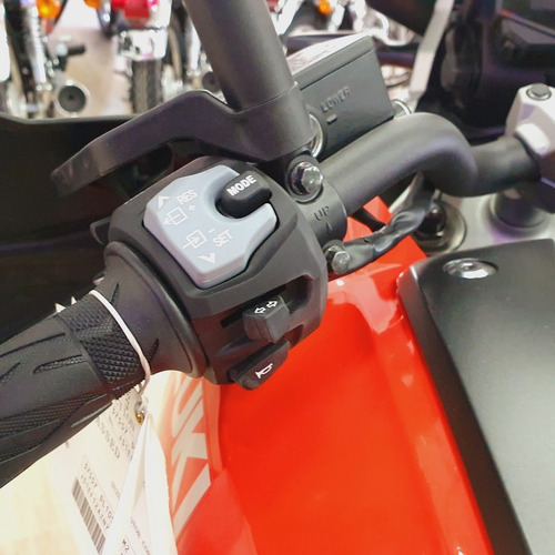 Imagen 17 de 20 de Suzuki V Strom 1050 Xt Concesionario Oficial El Mejor Dolar