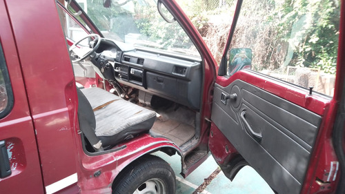 Mitsubishi L300 2.5 Minibus