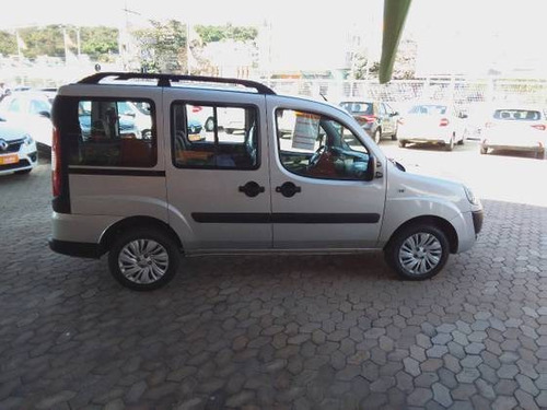 Imagem 9 de 9 de Fiat Doblò 1.8 Mpi Essence 7l 16v Flex 4p Manual
