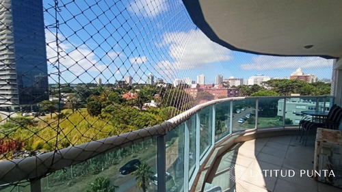 Imagen 3 de 14 de Oportunidad En Casino Tower, 3 Dormitorios