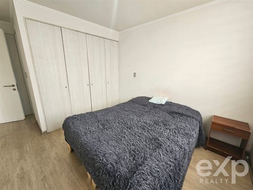Departamento En Arriendo De 2 Dorm. En Valparaíso