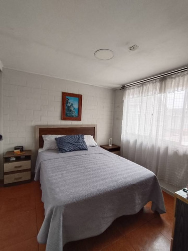 Venta De Casa 3d+2b+2e+1bodega En Lomas De Maipú (maipú)