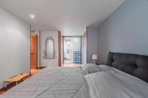 Apartamento En Venta En El Chicó. Cod V13117