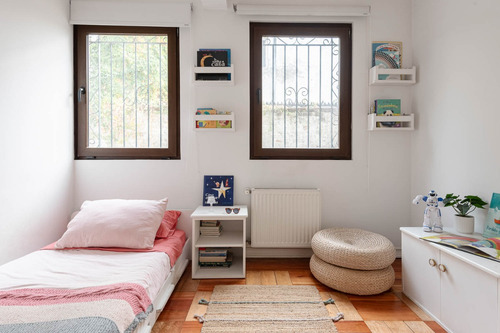 En Pasaje, Bellamente Remodelado, Dpto Tipo Casa