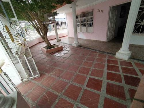 Imagen 2 de 20 de Casa Esquina Amplia Y Bien Ubicada En Puerto Colombia