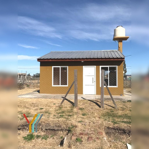 Imagen 1 de 14 de Casa En Venta De 2 Dormitorios En Arana