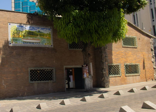 Venta Excelente Local Comercial En El Boulevar De Sabana Grande Bv