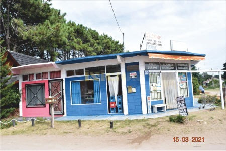 2 Locales Más Depósito Nueva Atlántis: Quinteros N° 2.605 Esquina Obligado - C584