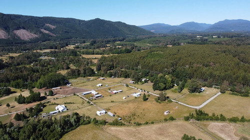 Terreno En Cunco, Con Luz Y Agua Instalada, A Pasos De Todo