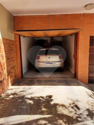 Apartamento De 2 Dormitórios De Frente Com Sacada E Vaga De Garagem No Bairro Rio Branco - 28-im526780
