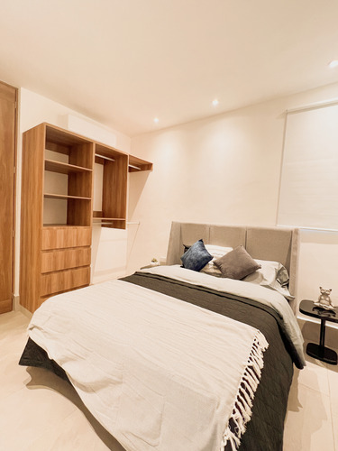 Departamento En Renta En Merida, Temozon Norte. 2 Habitaciones Y Amueblado