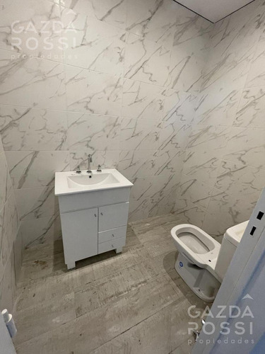 Imagen 9 de 15 de Moderna Y Amplia Casa Con Piscina A Estrenar En Cruz Del Sur, Canning!