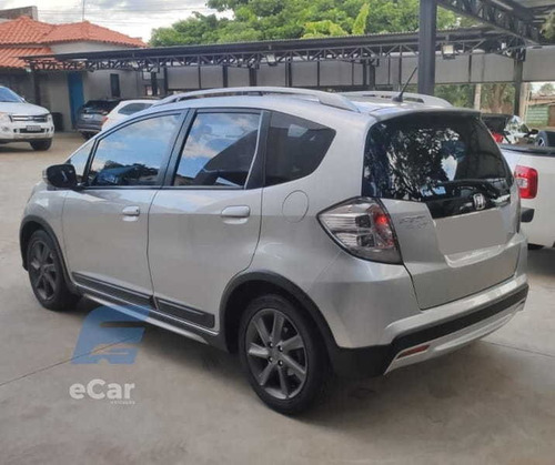 Imagem 7 de 15 de Honda Fit Twist 1.5 (aut)