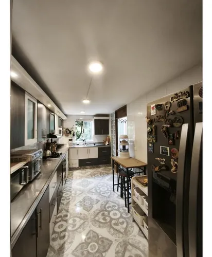 Vendo Casa 3 Niveles En El Poblado Castropol