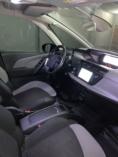 Imagen 14 de 16 de Citroën C4 Picasso 1.6 Thp Feel 165cv
