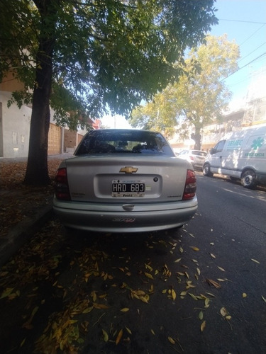 Chevrolet Corsa Gls 1.6