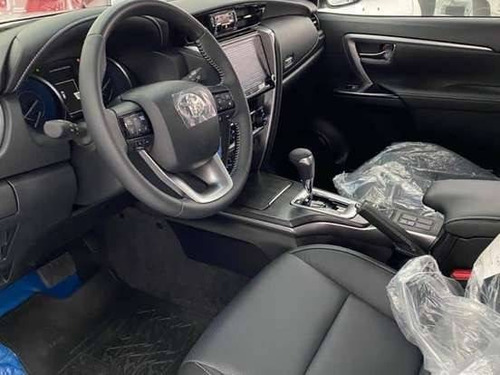 Imagem 5 de 15 de Toyota Hilux Sw4 2.8 D-4d Turbo Diesel Srx 4x4 Automático