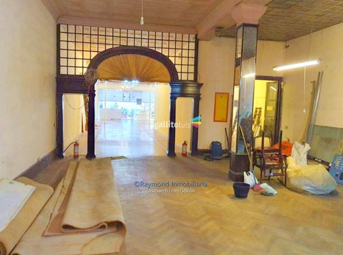 Peatonal Sarandí - Excelente Local Comercial De 700m2