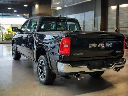 Ram 1500 Classic Laramie 5.7 Cd V8 4x4 Aut. 2025