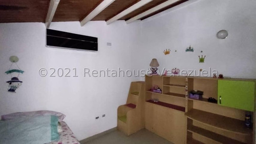 Imagen 15 de 29 de Excelente Town House En Venta En El Limón-cod. 22-14371-jgvr.