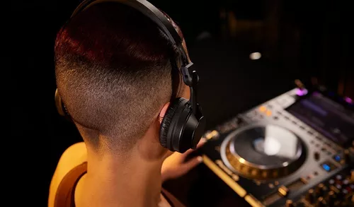 Pioneer HDJ-CX, nuevos auriculares ligeros para DJ
