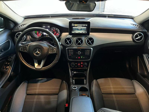 Mercedes-Benz Classe GLA Gla 200 1.6 Cgi Style 16v Turbo 4p