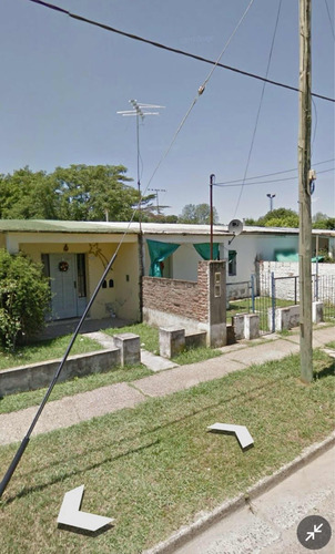 Casa A Refaccionar En Barrio Pellegrini Ii, Pilar Centro