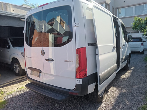 Mercedes-Benz Sprinter 311 Cdi Street Furgón 3250 Tn V2
