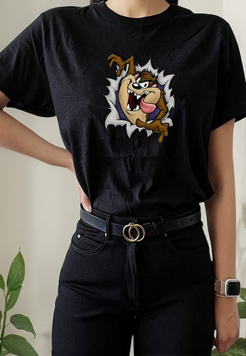 Polera Con Diseño Demonio De Tazmania Estampado