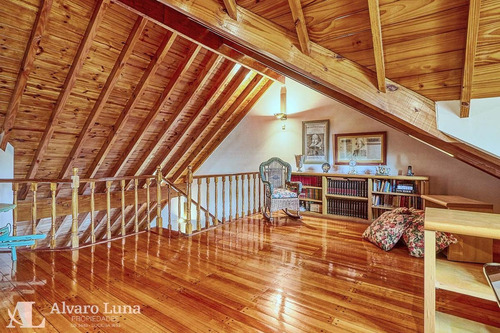 Imagen 15 de 18 de Vicente López Venta Casa De 6 Ambientes Con Jardín Y Piscina