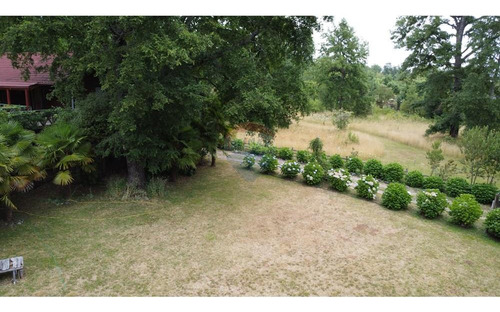 House, Cabin And Pool On A 5,923 M² Plot